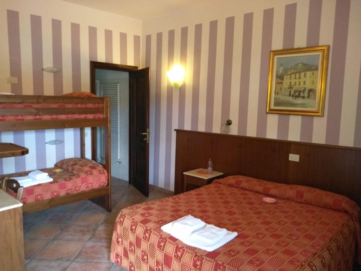 Hotel Excalibur Revello Dış mekan fotoğraf